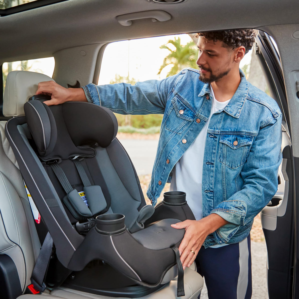 Safety 1st Grow and Go Slim Convertible Car Seat Rear Facing — image 18